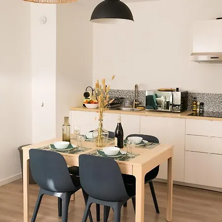 Stylish Duo : T2 Lumineux Au Cœur De *
